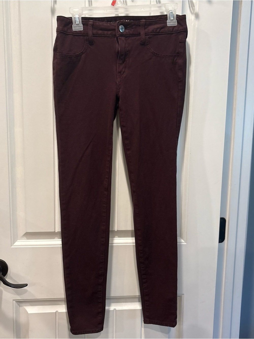 Women’s American Eagle size 4 jeggings  in Deep Burgundy(wine)